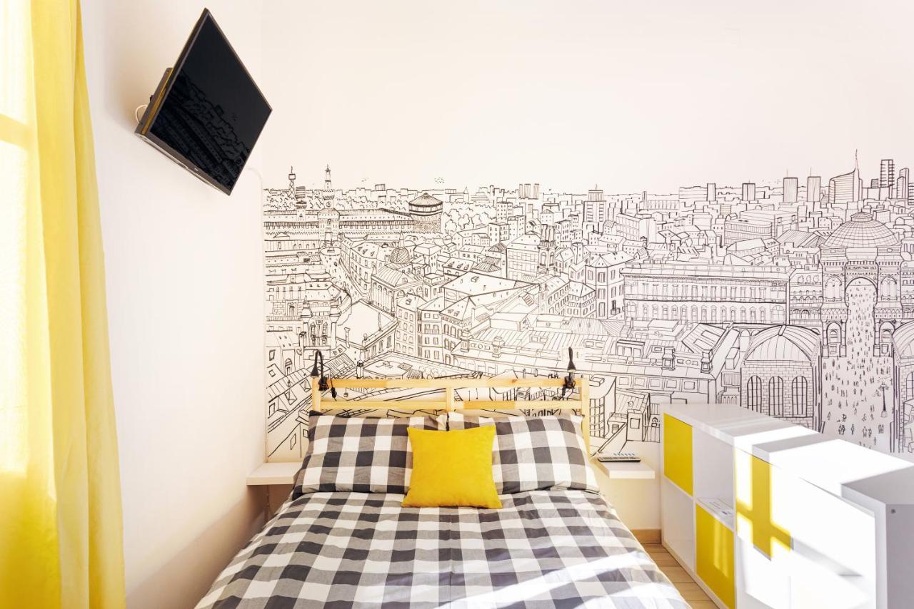A Yellow Touch - Modern Studio In Isola Milano Buitenkant foto