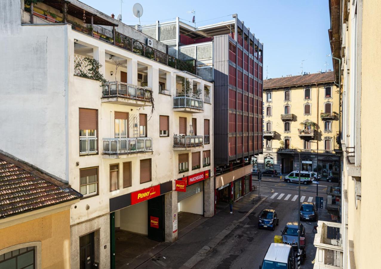 A Yellow Touch - Modern Studio In Isola Milano Buitenkant foto
